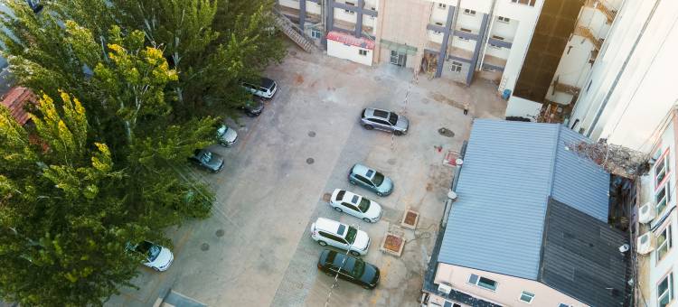 华驿精选酒店(赤峰红山步行街店)图片