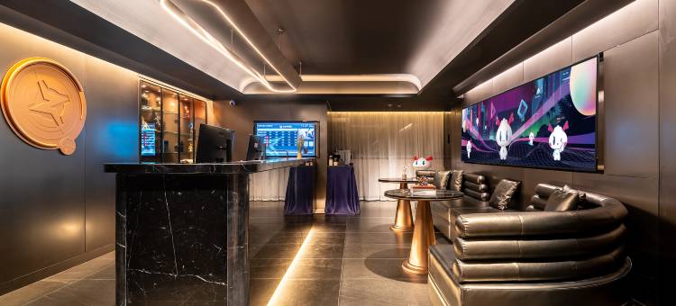 艺龙电竞酒店(杭州建国北路地铁站店)图片