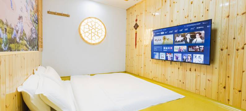 美延·智能酒店(延吉延边大学网红墙店)图片