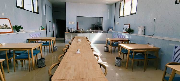 玛多黄河源大酒店(三岔路口店)图片