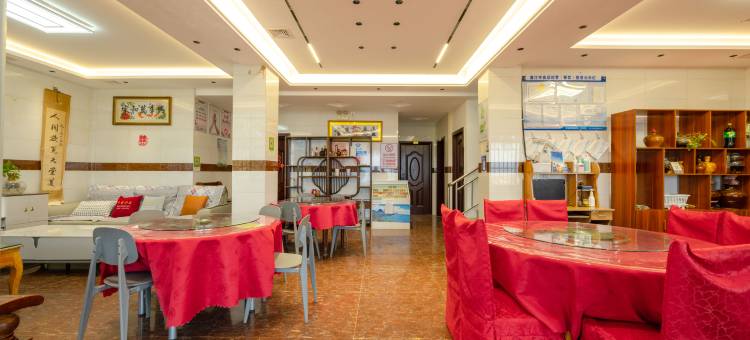 抚仙湖赏月酒店(禄充风景区店)图片