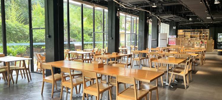 璞驿澳斯特WOW酒店(英西峰林走廊店)图片