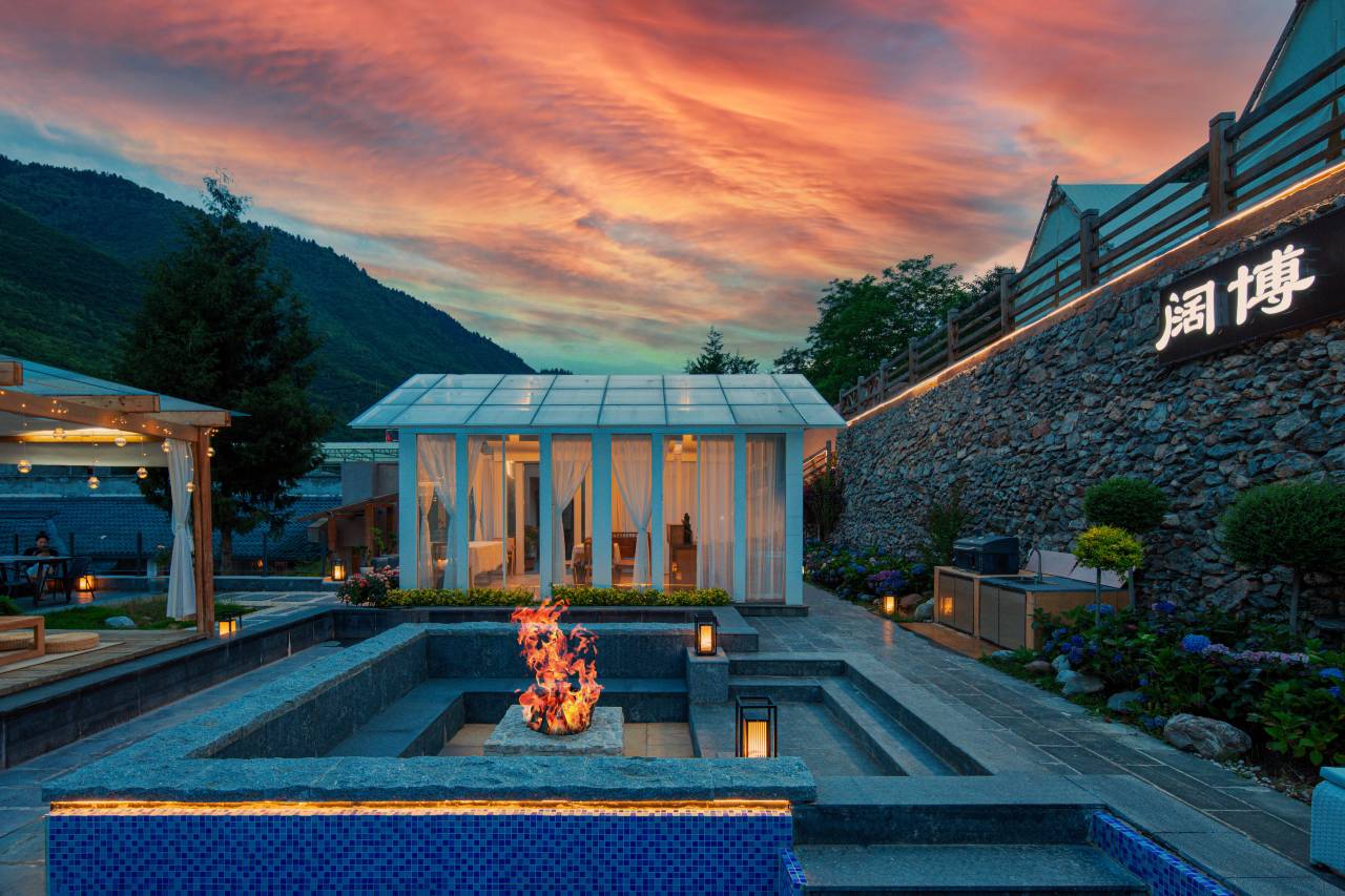 半山轩景•阔博琼熙私汤民宿(九寨沟店)图片