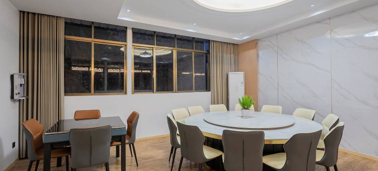 都市花园酒店(三峡人家风景区游客中心店)图片