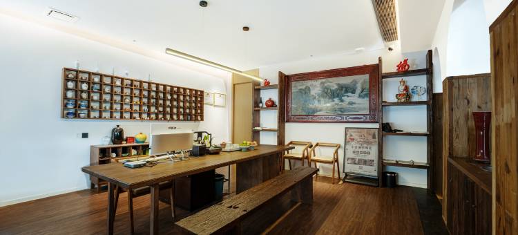 景德镇伴器民宿(陶溪川创意广场店)图片