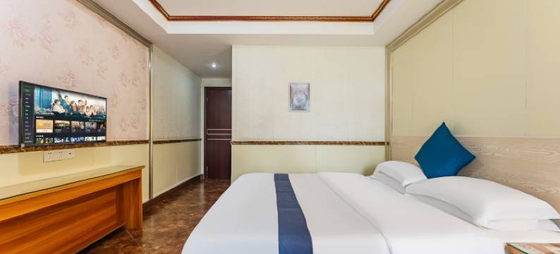 金百合快捷宾馆(信宜窦州里文化创意街玉都公园店)图片