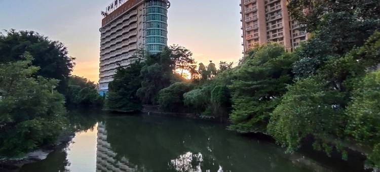 中山雅朵假日酒店(火炬开发区国际会展中心店)图片