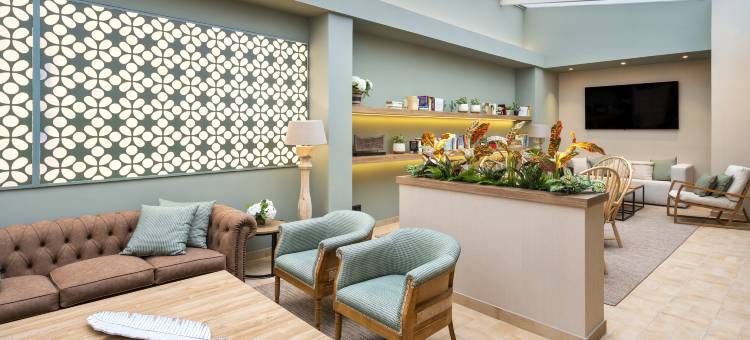 桑坦杰士达酒店(Catalonia Santa Justa)图片