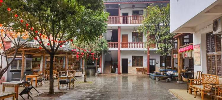 凤凰山庄凤凰栖山谷民宿图片