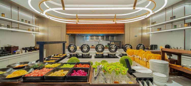 哈尔滨中央大街地铁站尚志大街亚朵酒店图片