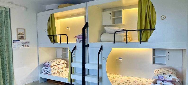 风很可爱女生青年旅舍图片