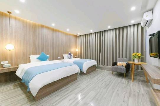 明湖酒店(肇庆七星岩牌坊广场店)