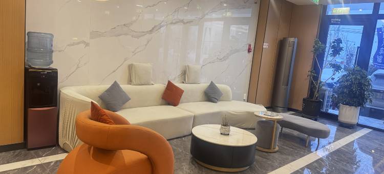 尼勒克翰白国际精品酒店图片