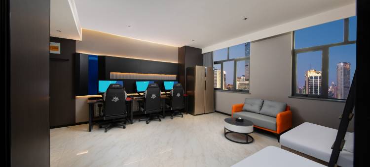 爱电竞酒店(郑州CBD会展中心十里铺地铁站店)图片