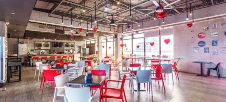 红多兹Plus酒店-宿务琼斯大道(RedDoorz Plus @ Jones Avenue Cebu)图片