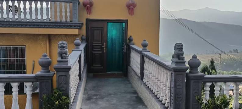 普格螺髻山土鸡园民宿图片
