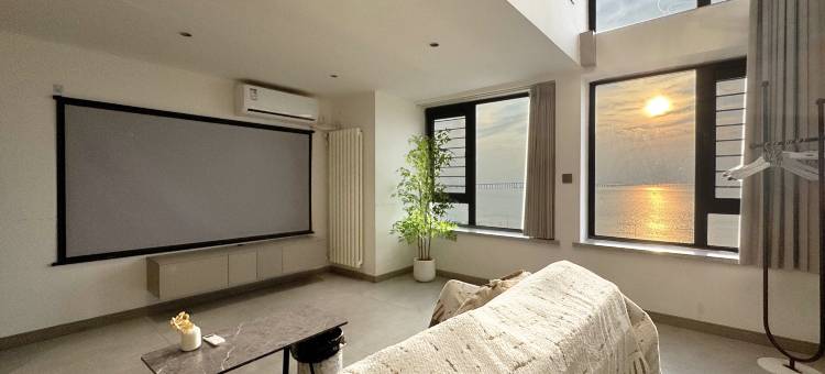 云望海景LOFT公寓(青岛火车北站店)图片