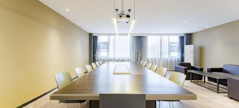 蓝鹊君程连锁酒店(安阳文峰塔步行街店)图片