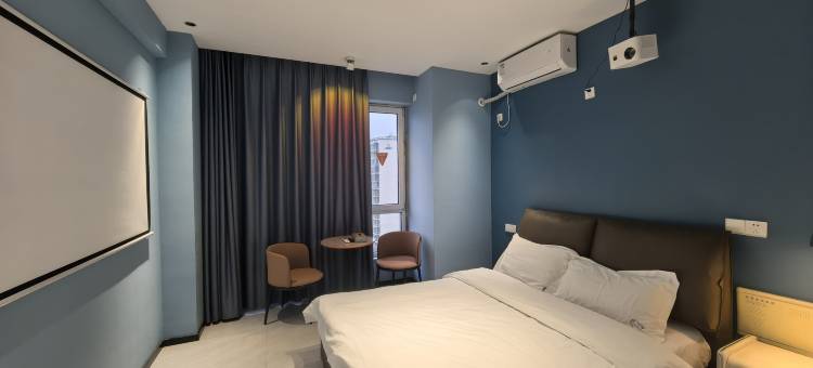 鲸鱼酒店(市政府店)图片