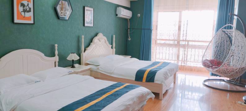 诺亚精品酒店(悦海新天地机场大巴店)图片