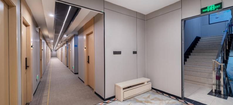 上海凰冠168快捷酒店(航津路地铁站店)图片