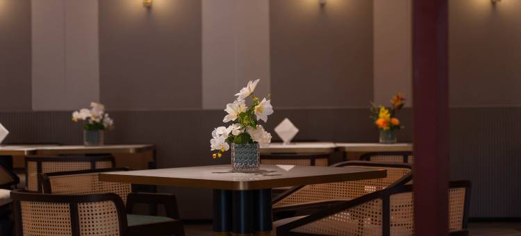 明宇丽呈阿德缦酒店(西双版纳景洪曼弄枫勐泐大佛寺店)图片