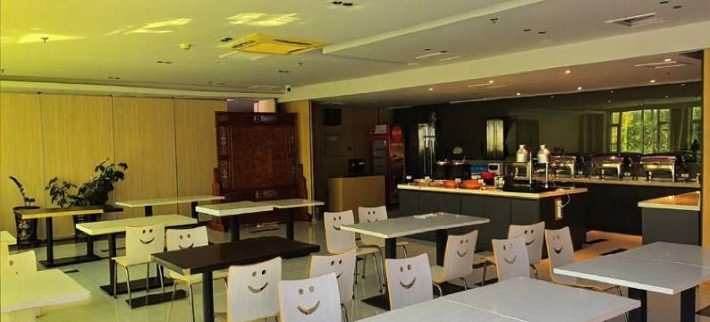 白玉兰酒店(松原前郭店)图片