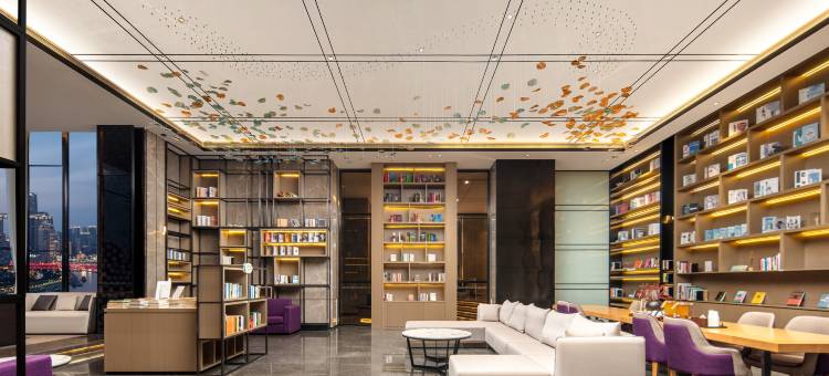 重庆南滨路皇冠国际江景亚朵酒店图片