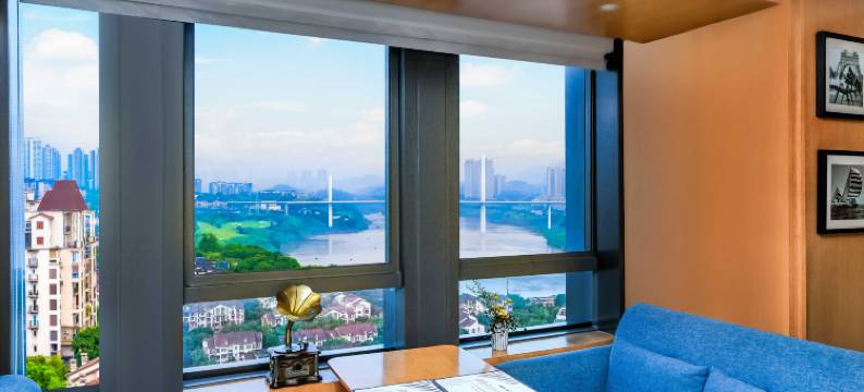 艾泊云端江景酒店图片