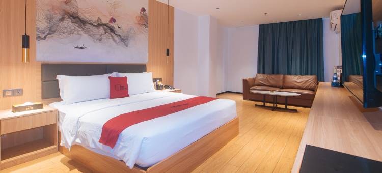 RedDoorz Plus @ Jinjiang Star Hotel图片