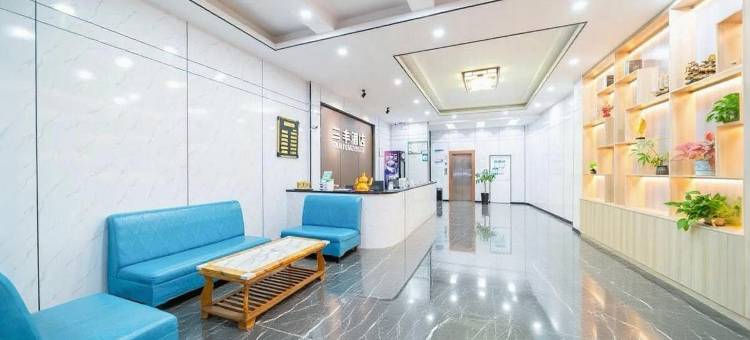 三丰酒店(岑溪市人民医院汽车总站店)图片