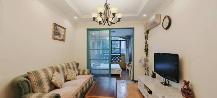 M大头猫民宿(木里小镇店)图片