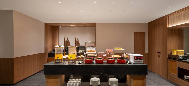 仟那美宿酒店(武汉吴家山五环体育中心店)图片