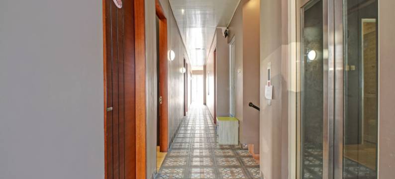 Hotel O 甘比尔靠近朱安达站前大丽花酒店(Hotel O Gambir Near Juanda Station Formerly Bunga Dahlia)图片