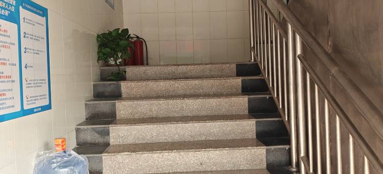 心悦公寓(谢岗银湖路店)图片