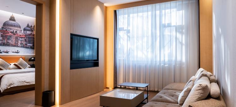 东鹏假日酒店图片