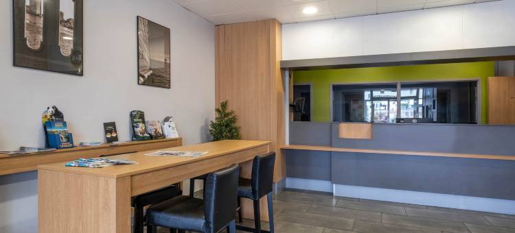 普伊尔波勒奥拉罗切勒保利奥民宿(B&B Hotel la Rochelle Beaulieu Puilboreau)图片