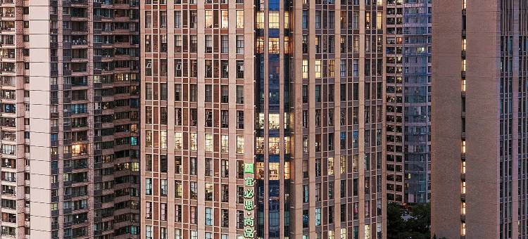 宜必思尚品酒店(昆明高新区吾悦广场店)图片