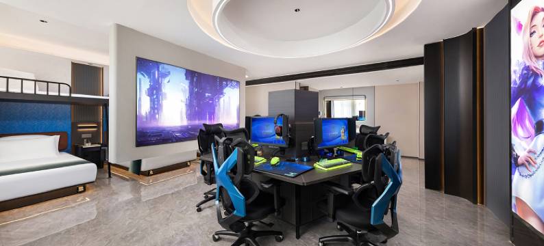 叶与晨电竞电影酒店(天一城七煕易购店)图片