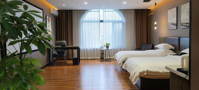 朗庭影院酒店(汾阳飞龙店)图片