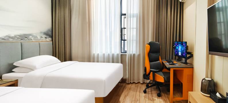 本色电竞酒店(荆门民主历史文化街洪源建材店)图片