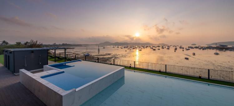 SHIN Arch39 普吉海景精品酒店(SHIN Arch39 Phuket Beach Front)图片