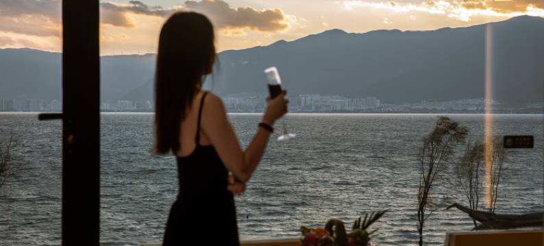 大理·归屿｜Holiday Villa 艺术设计海景民宿(洱海店)图片