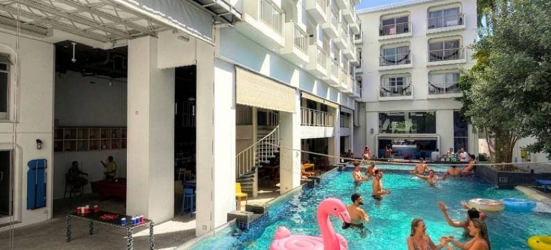 卢巴普吉岛芭东旅舍(Lub d Phuket Patong)图片