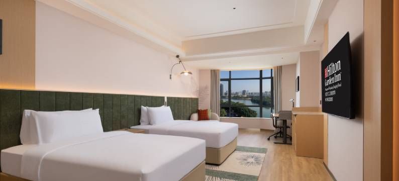 东莞万江江景路南华希尔顿花园酒店图片