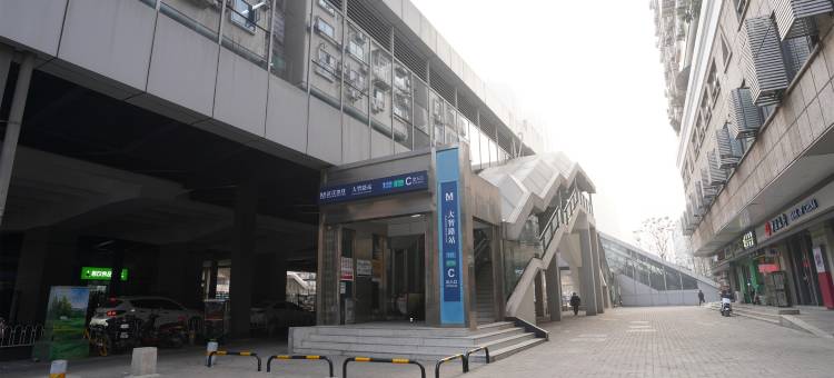 戴丁连锁酒店(大智路地铁站江汉路步行街店)图片
