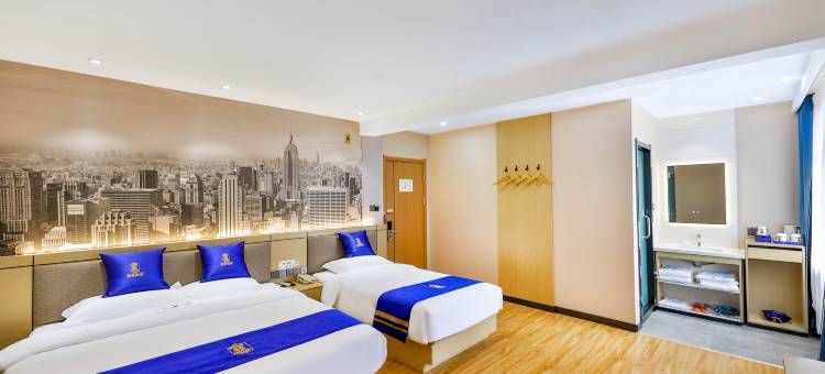 速8酒店(铁岭火车站太平洋购物中心店)图片