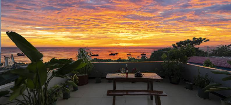 半岛海湾酒店(涠洲岛滴水丹屏景区店)图片