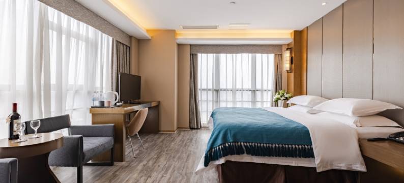 成都紫百合酒店(犀浦地铁站西南交大店)图片