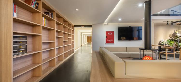 梦达屋酒店(自贡彩灯公园盐业博物馆店)图片